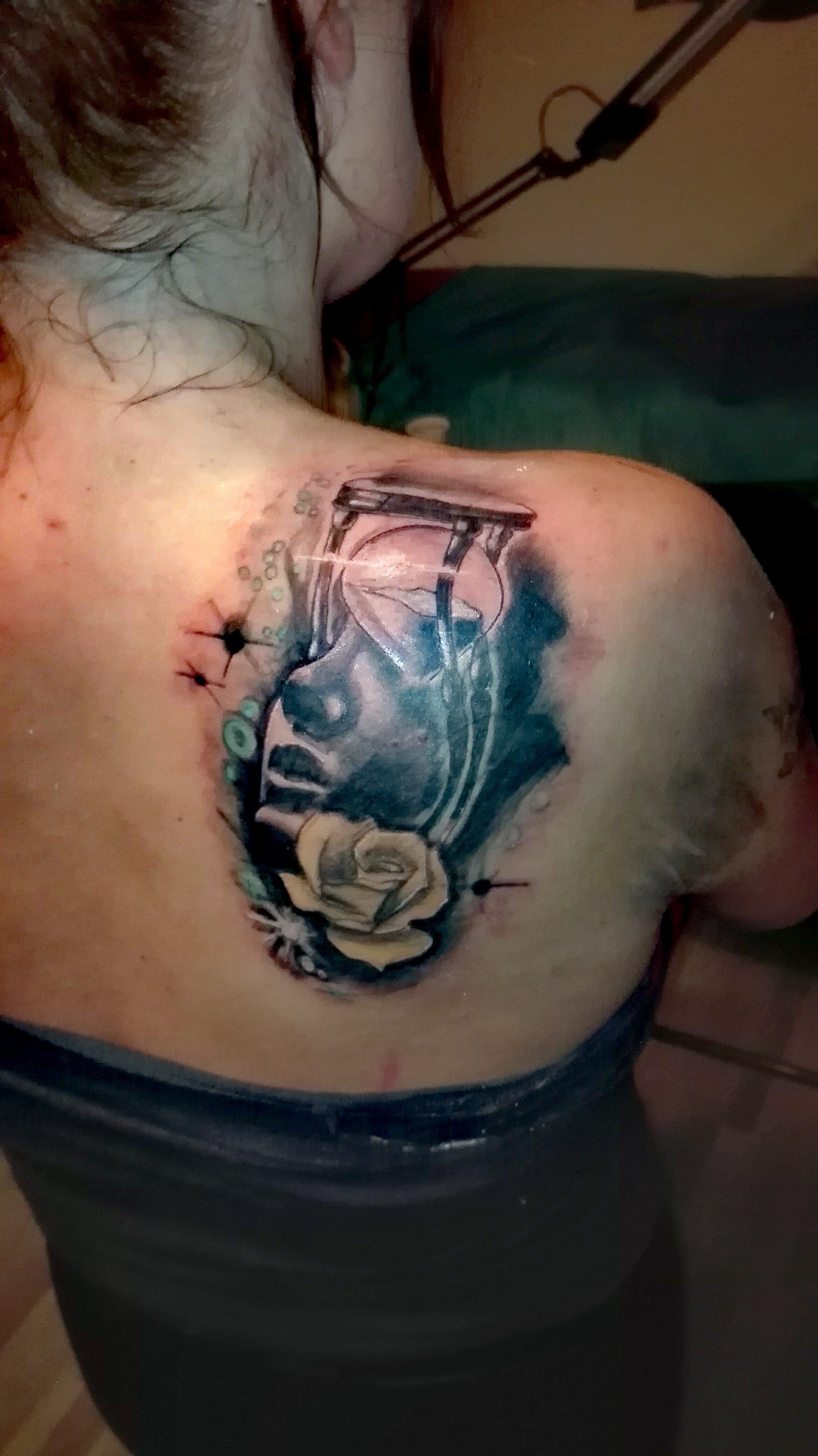 Schwester Cover-Up Tattoo Neuss - Jugendsünde Kensenich